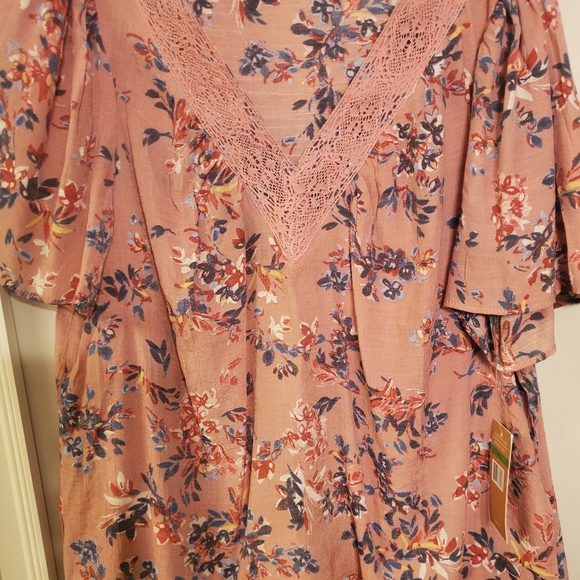 ⭐️BUNDLE DEAL⭐️ ALL NEW ITEMS - Picture 8 of 12